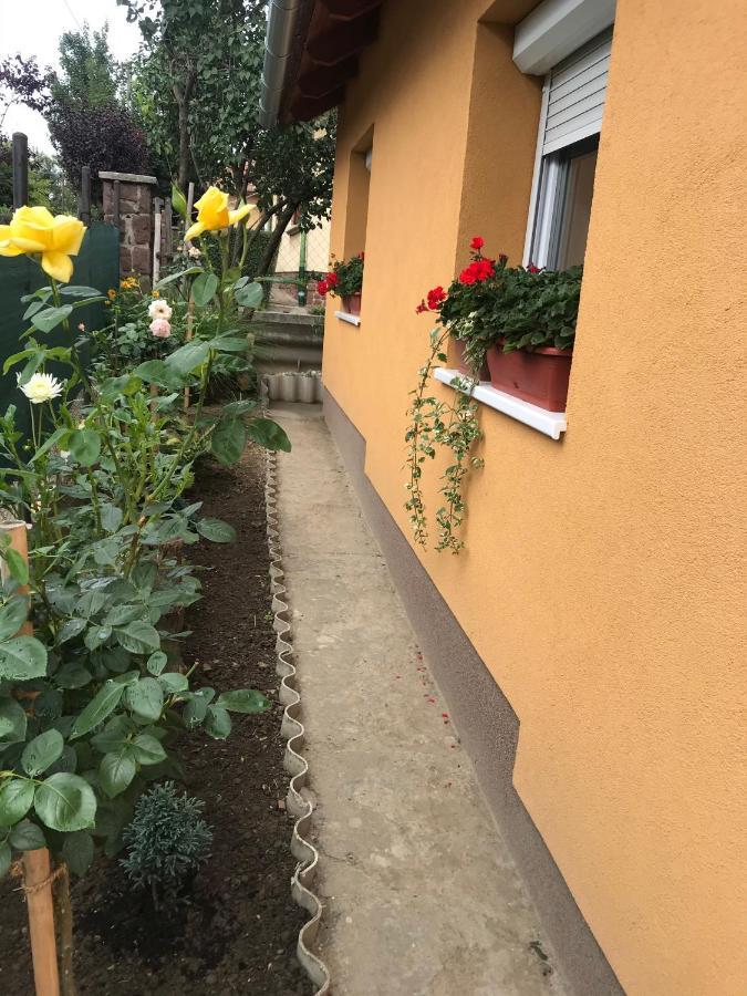 Dalia Apartman Gyoemro Exterior foto
